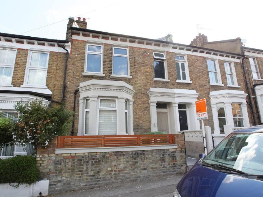 Quintessential Town House Close To Central London Kültér fotó