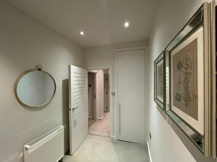 Quintessential Town House Close To Central London Kültér fotó
